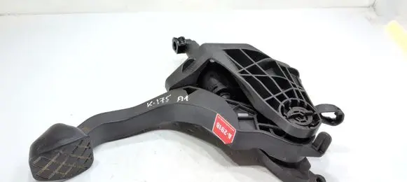 Audi A1 Clutch pedal 6R1721059AB