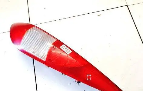 Ford Mondeo Mk III Rear/tail lights 1S7113404C