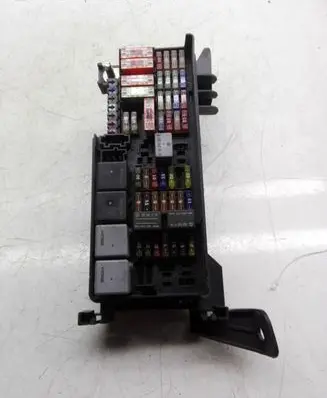 Mercedes-Benz ML W164 Fuse module A1645403072 YAP2929
