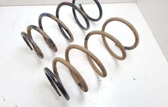 Toyota Previa (XR30, XR40) II Front coil spring