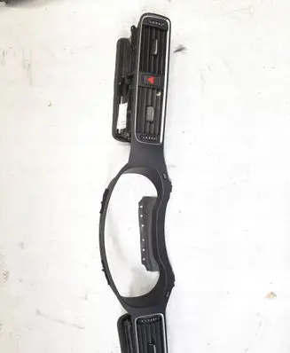 Volkswagen Jetta VI Dashboard trim 5C7857243