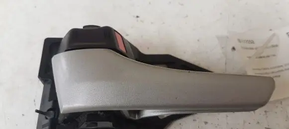 Toyota Prius (XW30) Front door interior handle