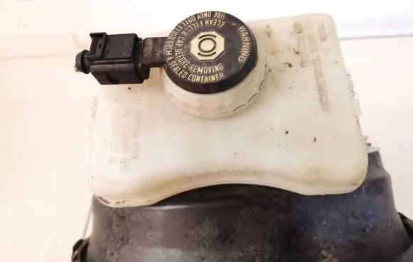 Audi Q5 SQ5 Brake fluid reservoir 