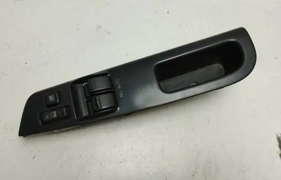 Toyota Corolla E120 E130 Electric window control switch 848020228180