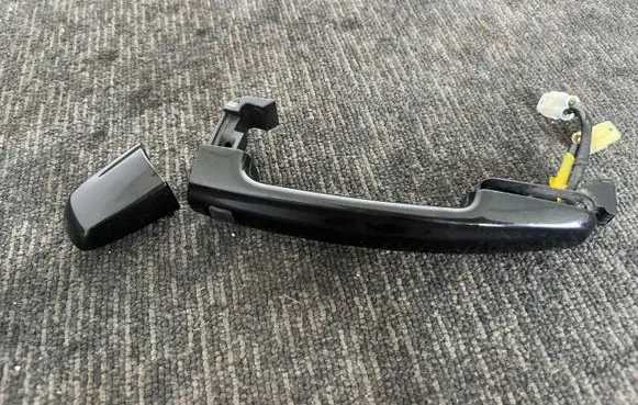 Suzuki SX4 S-Cross Loading door exterior handle/bracket 