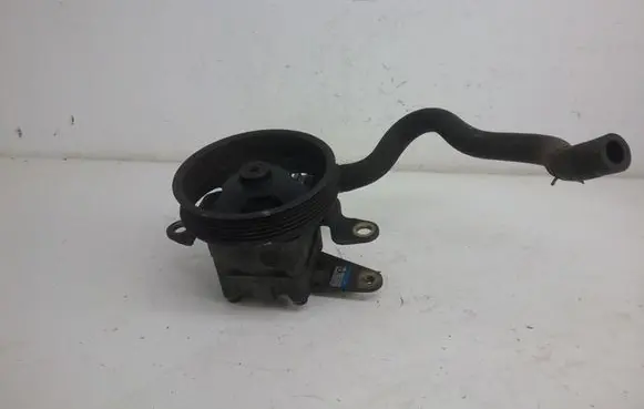 Nissan X-Trail T30 Power steering pump 8H305