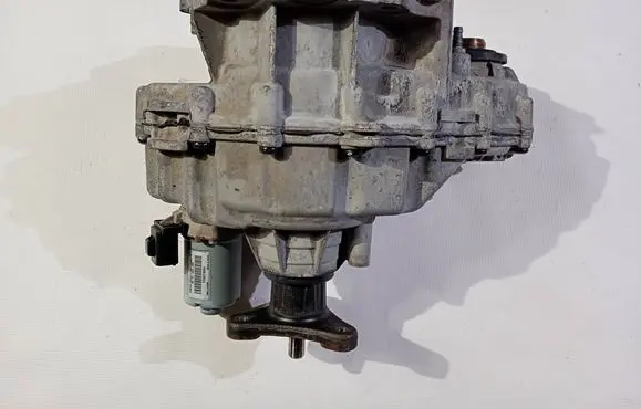 Ford Explorer VI Gearbox transfer box case L1M37A195AE