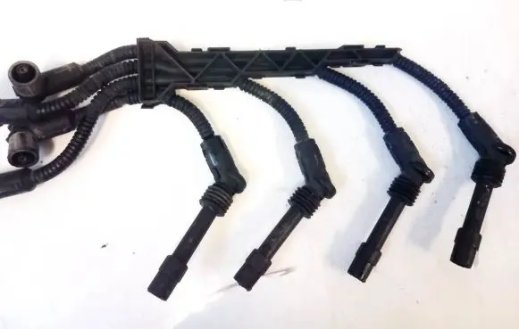 Opel Astra G Ignition plug leads 90568182 631441