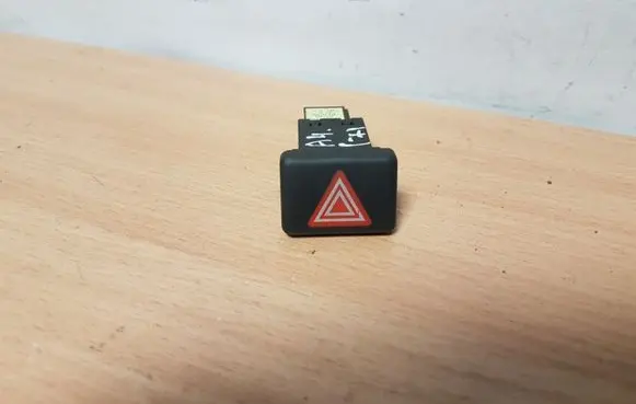 Audi A4 S4 B7 8E 8H Hazard light switch 8E0941509