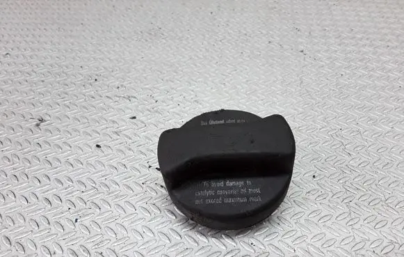 Audi A6 S6 C5 4B Oil filler cap 026103485
