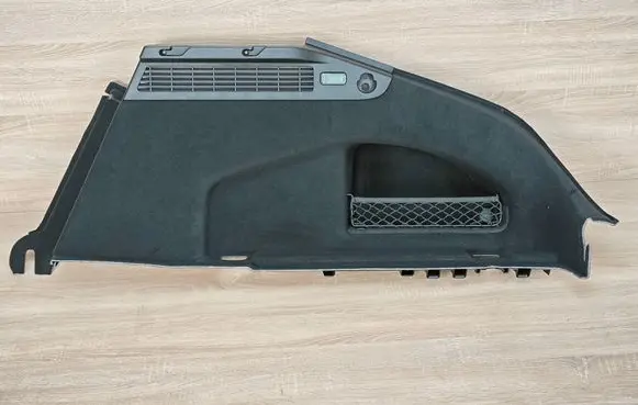 Trunk/boot lower side trim panel