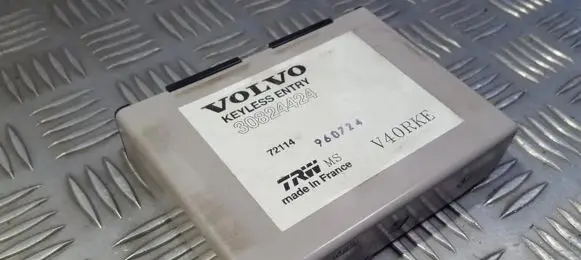 Volvo S40, V40 Door control unit/module 30824424