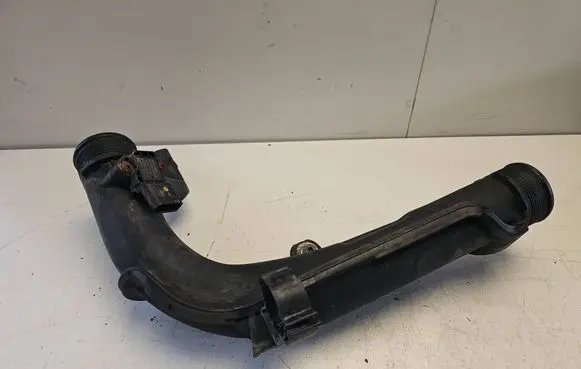 Intercooler hose/pipe
