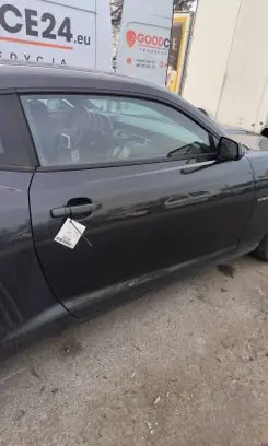 Chevrolet Camaro Front door