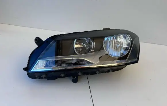 Volkswagen PASSAT B7 Headlight/headlamp 90010125