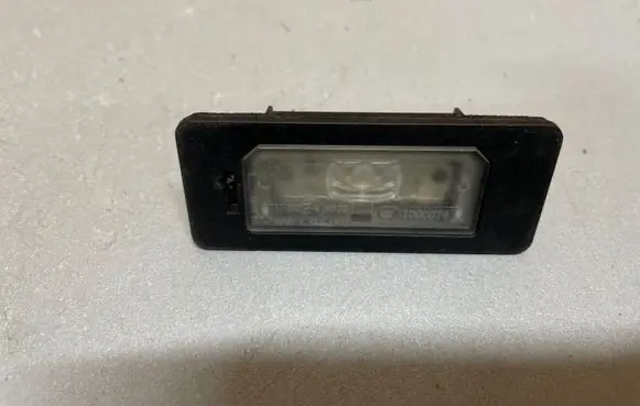 BMW 2 F22 F23 Number plate light 7193293
