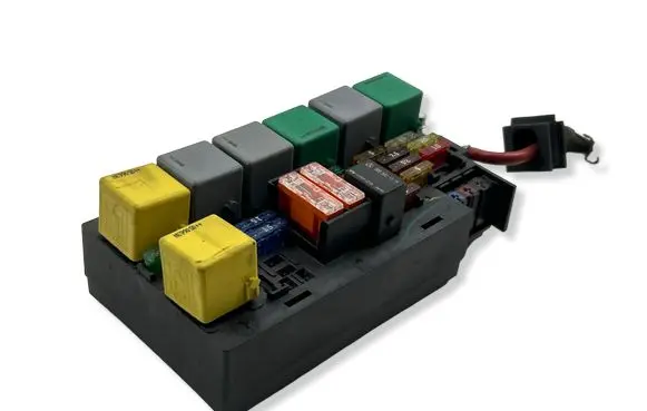 Mercedes-Benz ML W164 Fuse module A1645400072 2519205 5072426