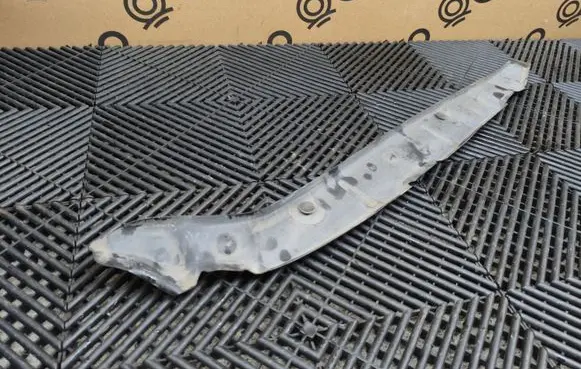Audi Q7 4M Fender foam support/seal 4M0821111