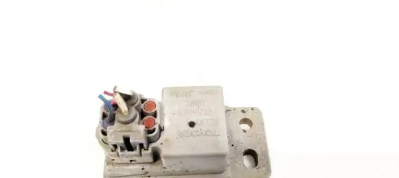 Toyota Corolla E140 E150 Window wiper relay 8594212010 85942-12010