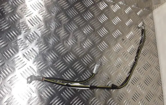 Mitsubishi Space Star Positive cable (battery)