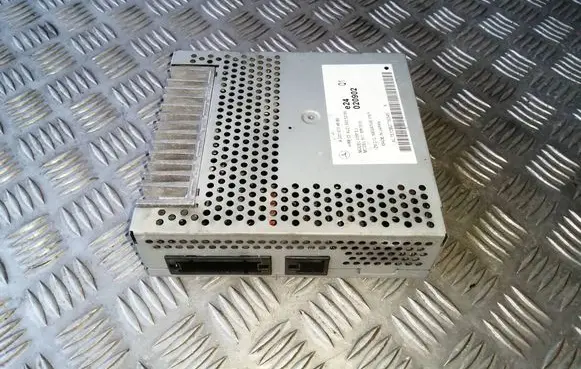 Mercedes-Benz S W221 Sound amplifier A2218704689 A2218205289