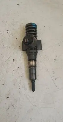 Fuel injector