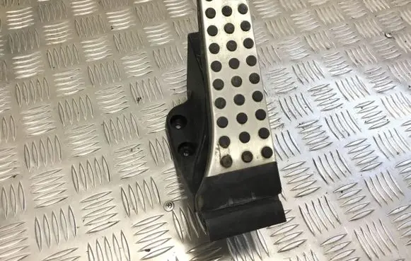 Mercedes-Benz S W222 Accelerator throttle pedal A2053000104