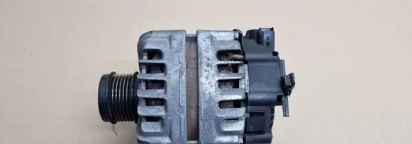 Peugeot Partner Generator/alternator 9810525380