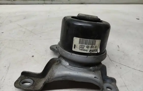 Volvo XC60 Engine mount bracket 31257674