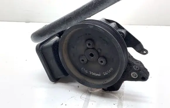 BMW 5 E60 E61 Power steering pump 7693974101