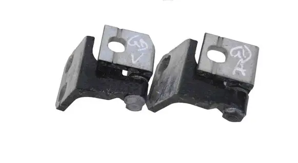 Rear door upper hinge