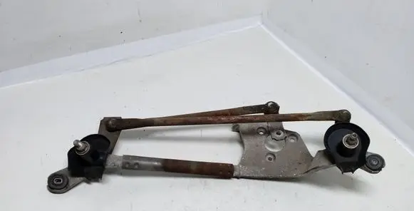 Front wiper linkage