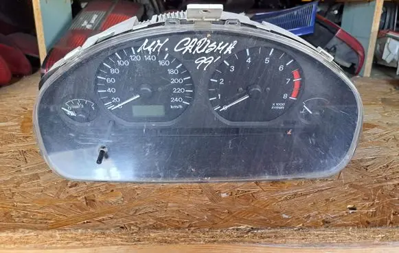 Mitsubishi Carisma Speedometer (instrument cluster) MR308402 0P0231 OP0231