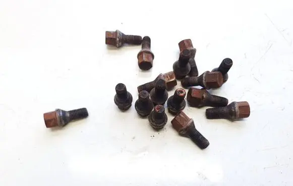 Fiat Croma Nuts/bolts 