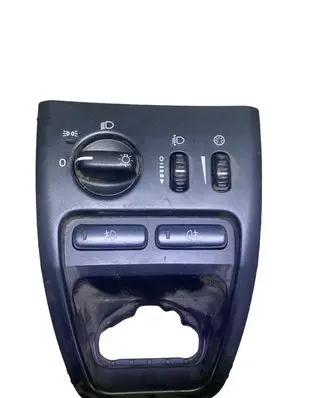 Volvo XC90 Light switch 8685452 04W24E02 MG243200090