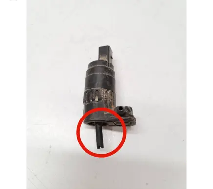 Volkswagen Golf Plus Windscreen/windshield washer pump 1T0955651A SG712V 011271