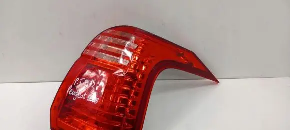 Peugeot 5008 Rear/tail lights