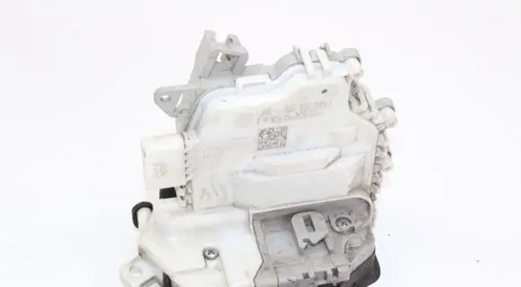 Audi A6 S6 C7 4G Coupe door lock (next to the handle) 8J2837015E