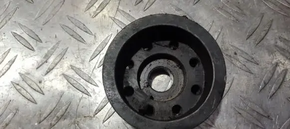 Audi A6 S6 C5 4B Crankshaft pulley 059105263a