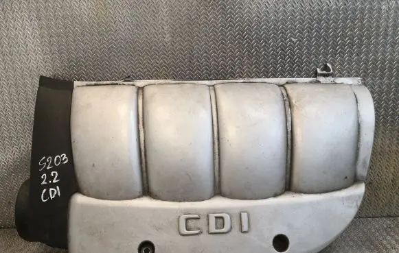 Mercedes-Benz C W203 Engine cover (trim) 6110101167