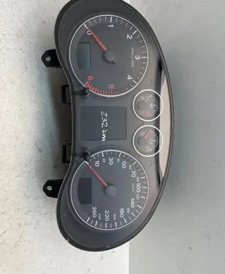 Audi A3 S3 8P Speedometer (instrument cluster) 8P0820900R 8P0920900K