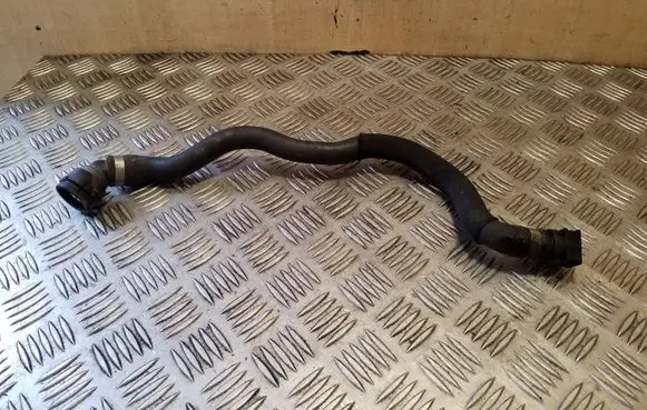 BMW 5 GT F07 Engine coolant pipe/hose