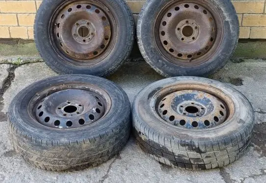 Nissan Primastar R16 steel rim 1011084