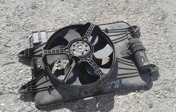 Renault Espace III Electric radiator cooling fan 820100200