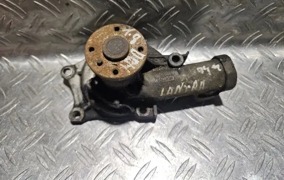 Hyundai Lantra I Water pump U448