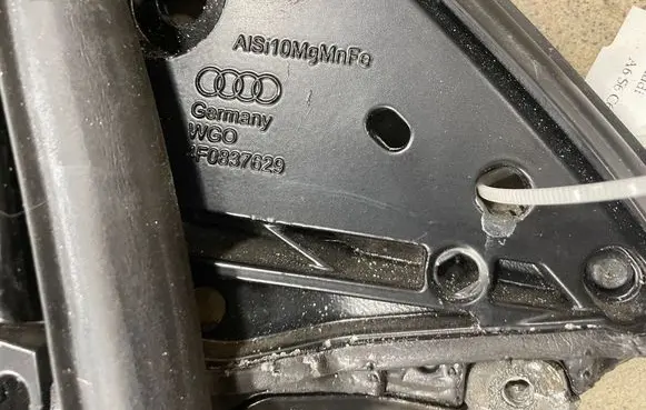 Audi A6 S6 C6 4F Front door window/glass frame 4F0887629