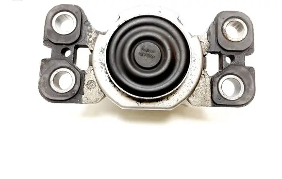 Volvo XC60 Engine mount bracket 6G927M121
