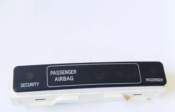 Toyota Avensis T270 Passenger airbag on/off switch 8395005010