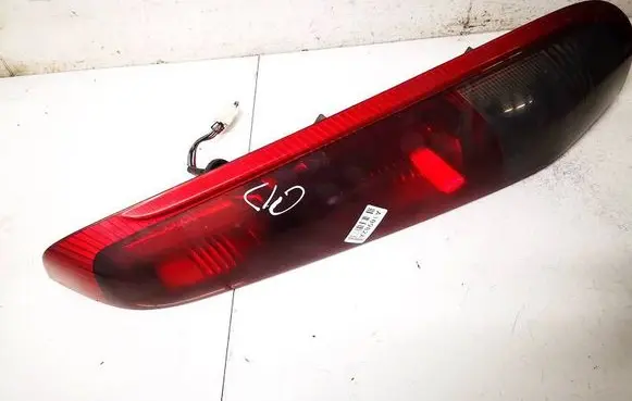 Nissan X-Trail T30 Rear/tail lights b46r