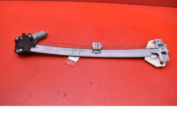 Honda CR-V Front door window regulator with motor 